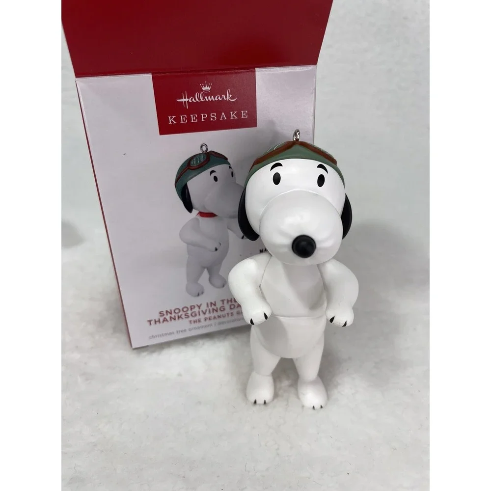 Hallmark Keepsake Peanuts Snoopy Macy's Thanksgiving Day Parade 2022 Ornament.‎